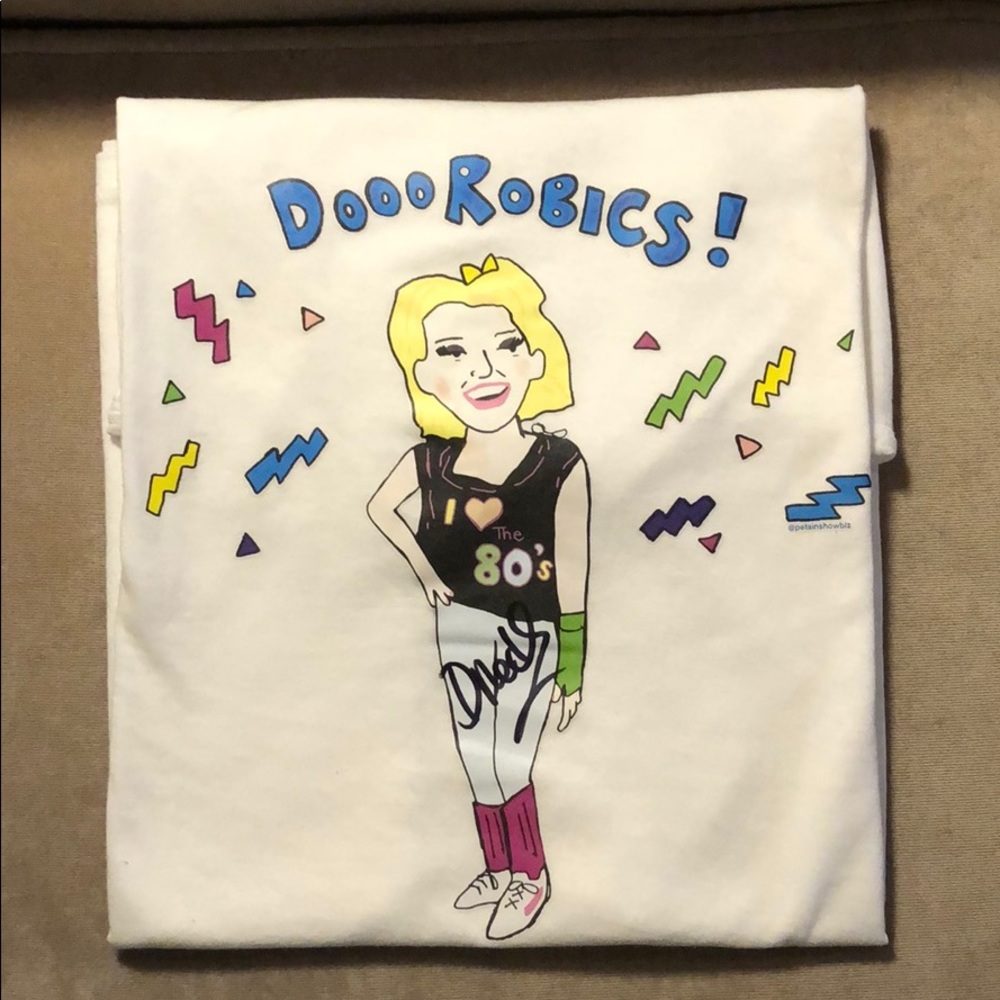 SIGNED “Doorobics!” shirt - Dorinda Medley (RHONY)